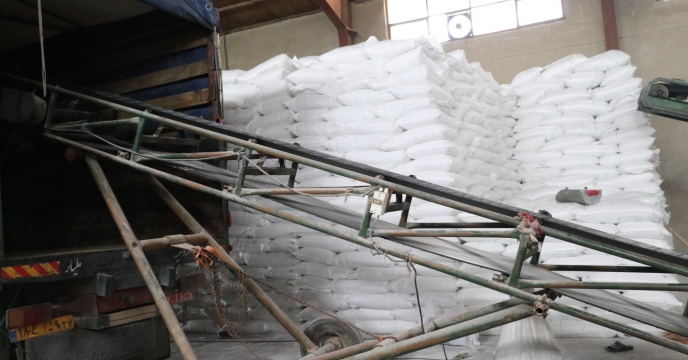 تامین و توزیع بیش از 400 تن انواع کود شیمیایی در شهرستان چایپاره (دو ماه ابتدایی 1402)