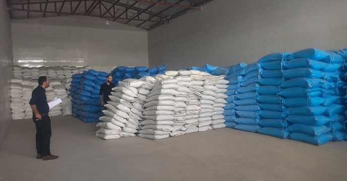 بازدید و ارزیابی از انبار کارگزاری «گازران» در راستای ارتقای فرآیند توزیع نهاده‌های یارانه‌ای در استان قم