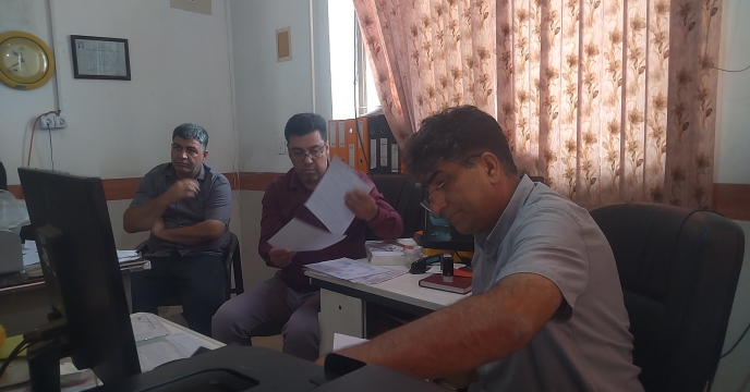 بازدید کارگروه پایش از انبار کارگزار جعفریه و بررسی روند توزیع کود در شهرستان جعفراباد استان قم