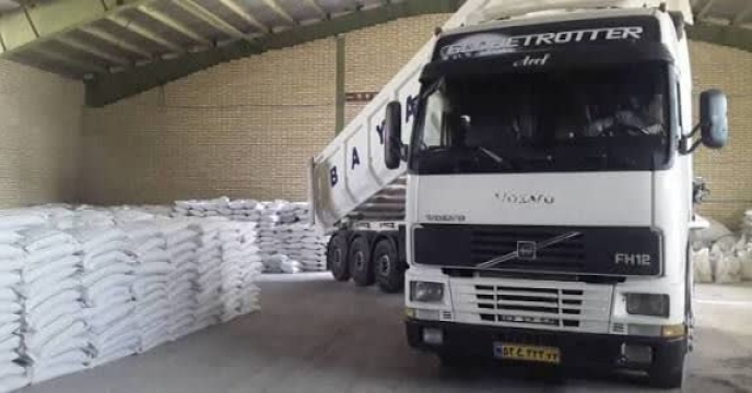 توزیع  مقدار۱۹۴ تن انواع کود کشاورزی یارانه ای برای محصول کشاورزی کلزکار شهرستان  مینودشت  در هفت ماهه سال جاری