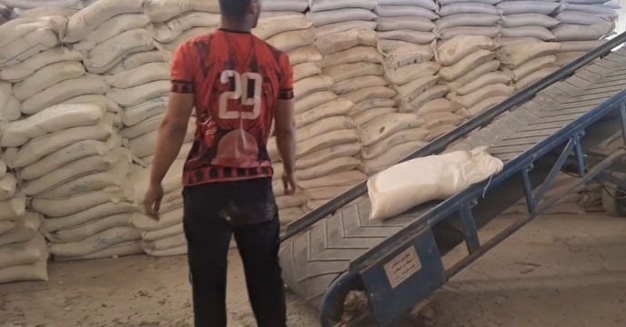 تحویل کود کشاورزی مورد نیاز کشاورزان استان کهگیلویه و بویراحمد به کارگزاران جهت توزیع