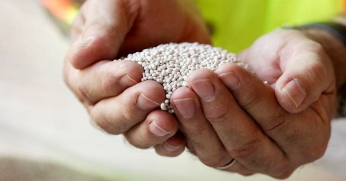 روند حمایتی از کشاورزان شهرستان مراوه تپه با توزیع الکترونیکی کود در سامانه کنترل و پایش مواد کودی