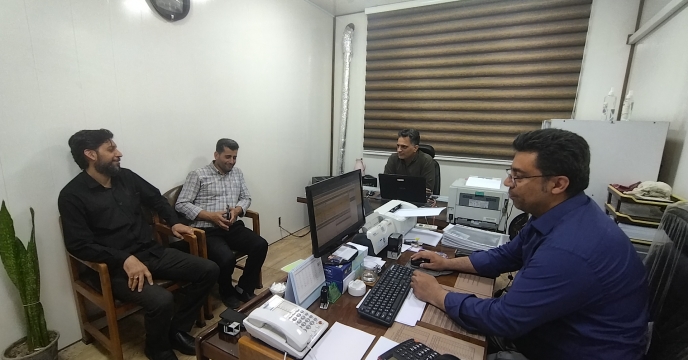نشست مسئول بازرگانی شرکت خدمات حمایتی کشاویرزی استان قم با کارگزاران توزیع کود
