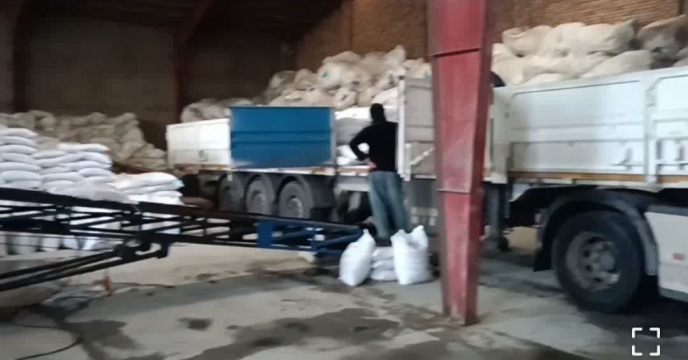 بیش از ۴ هزارو۴۱۵ فقره حواله الکترونیکی کود بدست کشاورزان شهرستان آزادشهر رسید