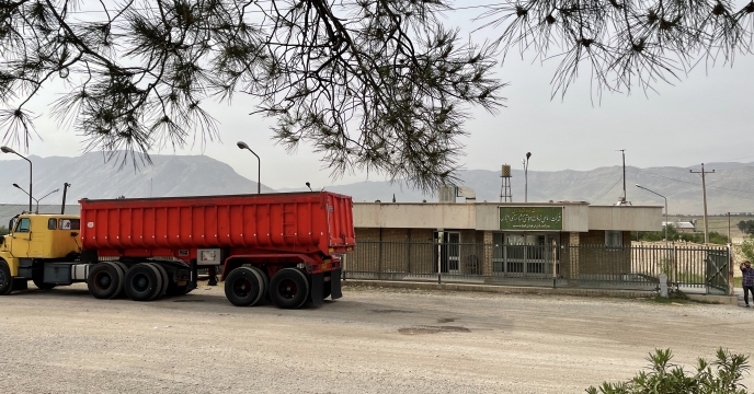 توزیع انواع کود شیمیایی جهت کشت قراردادی گندم در شهرستان کوار
