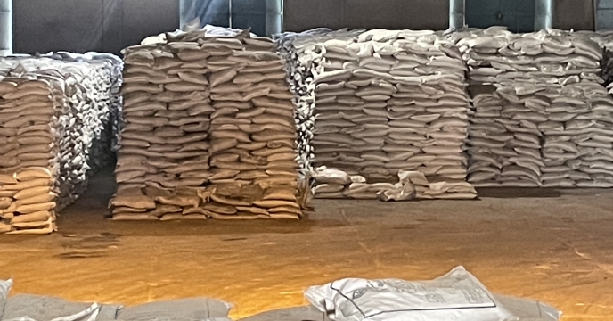 تامین و توزیع 1140 تن کود اوره در شهرستان ارسنجان