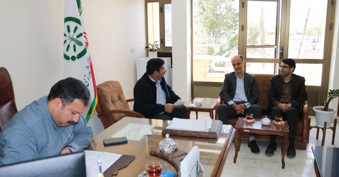 نشست مدیر شرکت خدمات حمایتی کشاورزی استان چهار محال و بختیاری با مدیر جهاد کشاورزی شهرsتان شهرکرد 