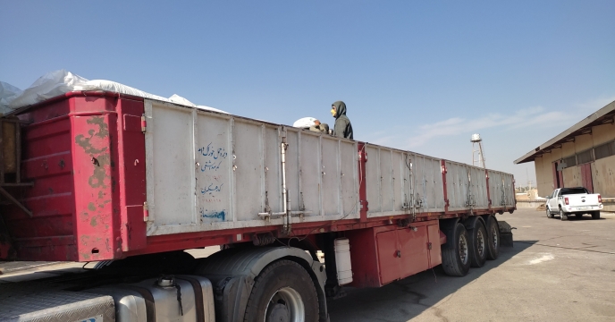 حمل وبارگیری مقدار 125 تن به شهرستان لاشار تیر1402