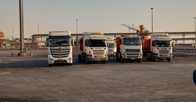 به میزان 6850 تن کود اوره به استانها از مبادی تامین و حمل شد