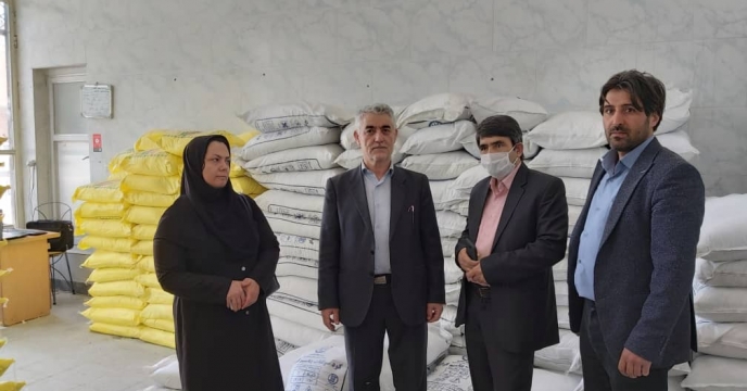 بازدید  مدیر  شرکت خدمات حمایتی کشاورزی از  روند توزیع کود در شهرستان اسکو استان آذربایجان شرقی