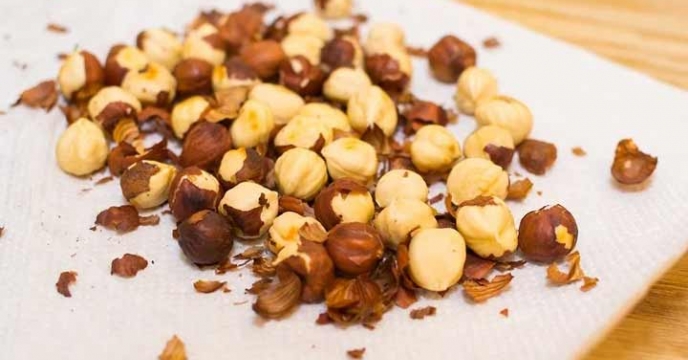 توزیع بیش از 222 تن کود ازت در باغات فندق گیلان در سه ماهه ی اول سال 1404