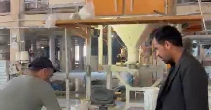 بازدید کارشناس بخش فنی و مسئول حراست شرکت از کارخانه تولیدی کود صنعت پتاس آسیا