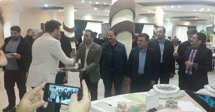 تقدیر مدیر شرکت خدمات  حمایتی  کشاورزی استان  گلستان  از غرفه داران شرکت های تولید کننده کود در گلستان