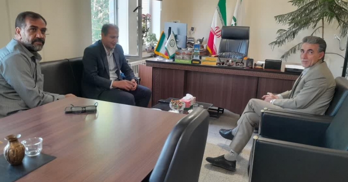 دیدار و گفتگو مدیر شرکت خدمات حمایتی استان مرکزی  با مدیر جهاد کشاورزی شازند ، و قدردانی از عملکرد شرکت خدمات حمایتی کشاورزی 