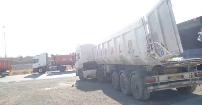 حمل 220 تن کود شیمیایی به شهرستان جاجرم در تیر 1401