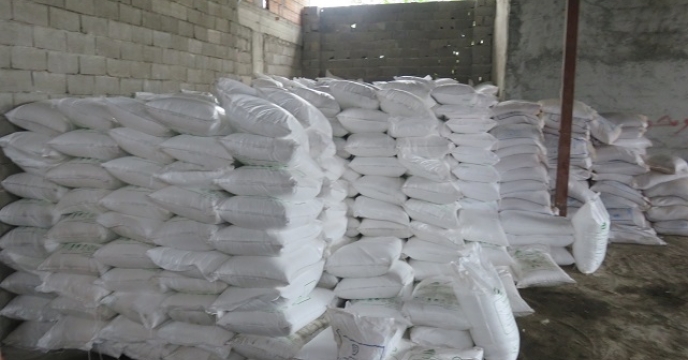تامین و توزیع 300 تن کود برای دانه های روغنی در فریدونکنار  استان مازندران