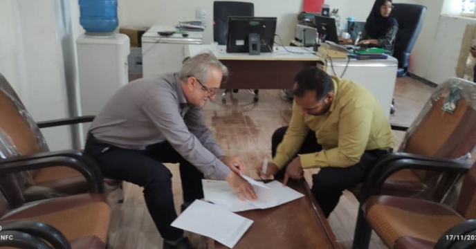 سرکشی کارشناس فنی به انبار کارگزار شهرستان فین استان هرمزگان برای بررسی وضعیت ذخایر کود