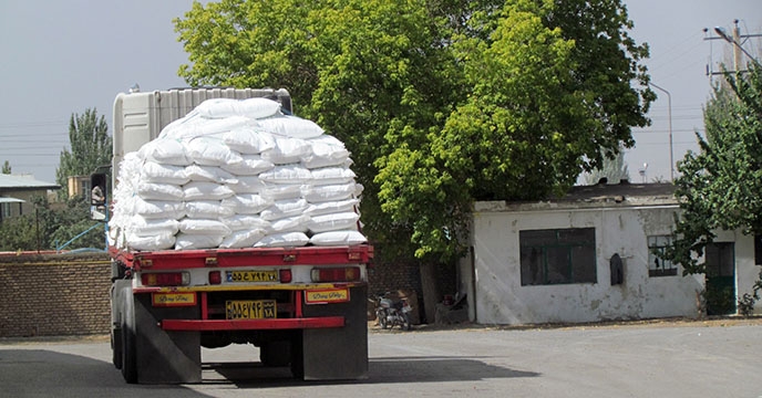 تامین و توزیع 25 تن انواع کود شیمیایی درشهرستان اسدآباد