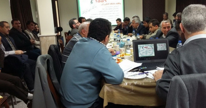 به گزارش روابط عمومی استان آذربایجان شرقی جلسه با حضور کارکنان استان در دفتر مدیریت