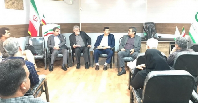 برگزاری جلسه ی معاون اموربازرگانی با کارکنان استان هرمزگان
