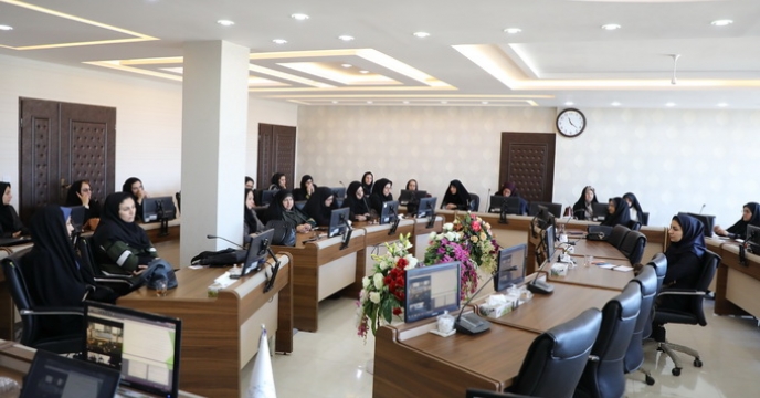 وبینار  "مدیریت  پیشگیری و کنترل سوء رفتار با زنان در محیط  کار" در خراسان شمالی