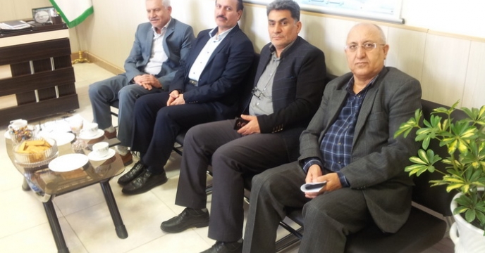 نشست مشترک مدیراستان بوشهر با مدیرعامل و نائیب رئیس هیإت مدیره شرکت فجرجهاد و مدیر شعبات و بشیری مدیر شعبه عسلویه