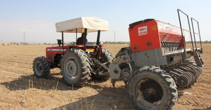 الزام به شماره گذاری کلیه ماشین های کشاورزی در استان البرز