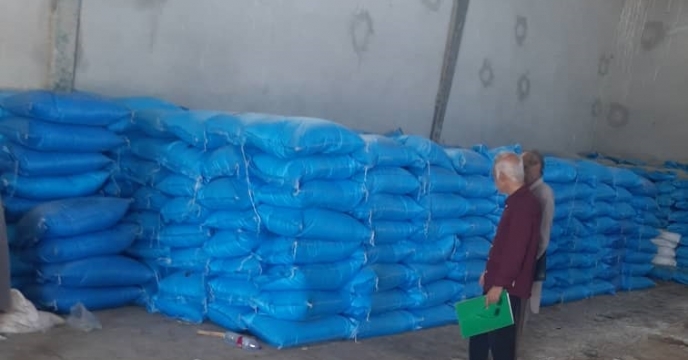 پشتیبانی کشاورزان جاسک با تأمین کود ازت توسط شرکت خدمات حمایتی کشاورزی استان هرمزگان