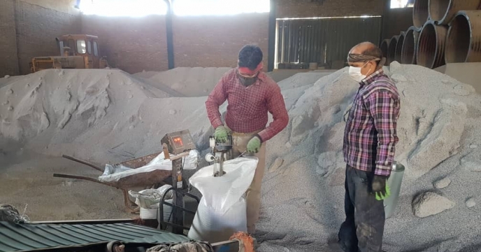 کیسه گیری  5 هزار تن کود فله در شرکت خدمات حمایتی کشاورزی استان قزوین