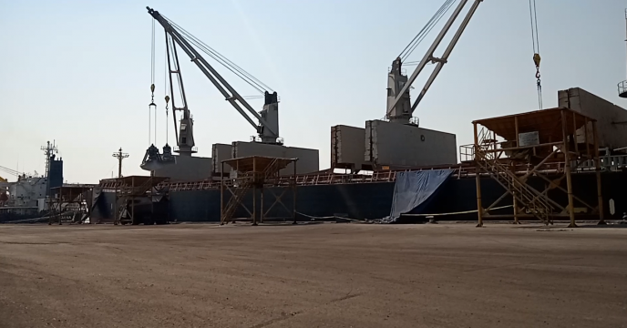 آغاز فرایند برگزاری مناقصه 200 هزار تنی تخلیه و بارگیری کود کشاورزی در بندرعباس توسط شرکت خدمات حمایتی کشاورزی