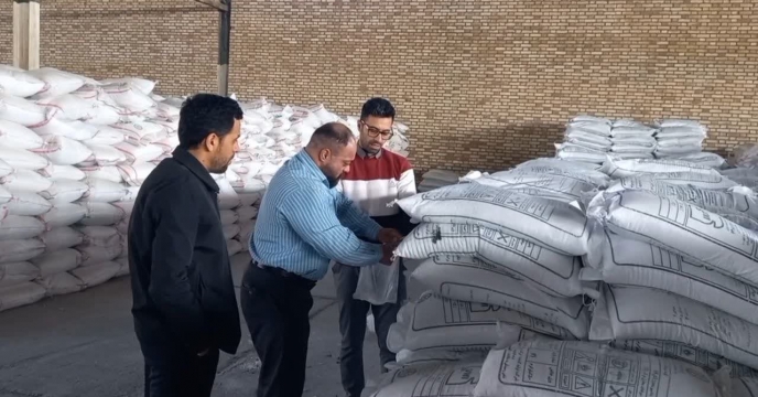 نمونه گیری از پارت 31 کود سولفات پتاسیم گرانوله ارسالی از مبدا شرکت مروارید ارس باران انجام شد