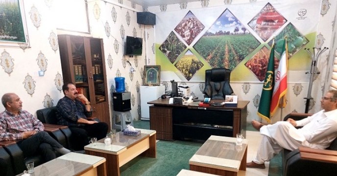 در خصوص توزیع بذر جلسه ای با معاونت جهاد کشاورزی شهرستان بمپور برگزار شد