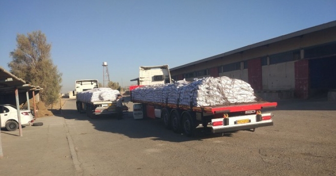 مقدار 200 تن کود فسفات 16 %در انبار سازمانی شهرستان زاهدان تخلیه شد 