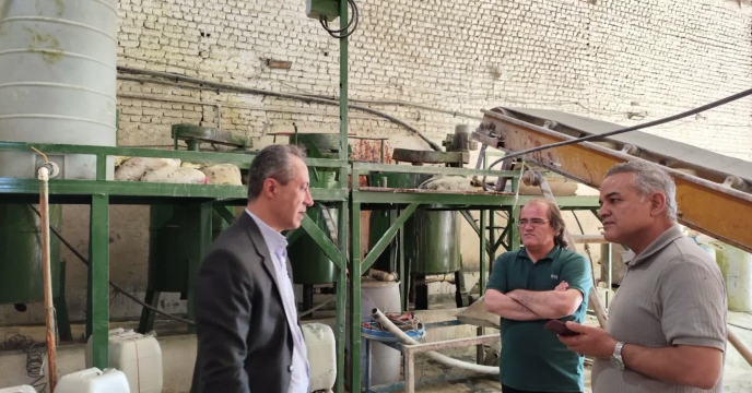 بازدید کارشناسان متخصص بازرگانی از واحدهای تولیدی کودهای زیستی و آلی، فرصتی جدید برای همکاری ایجاد می کند