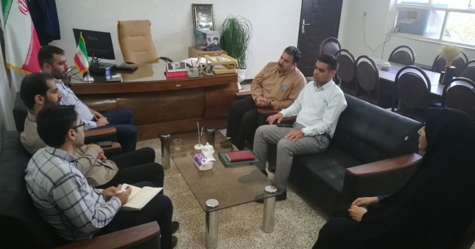 دیدار محسن مهدوی مدیر شرکت خدمات حمایتی کشاورزی استان چهارمحال و بختیاری با علی شریفی مدیر جهاد کشاورزی شهرستان شهرکرد همزمان با هفته دولت