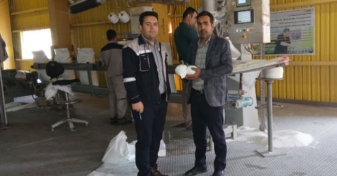 بازدید و نمونه گیری از کود اوره بخش کشاورزی پتروشیمی لردگان