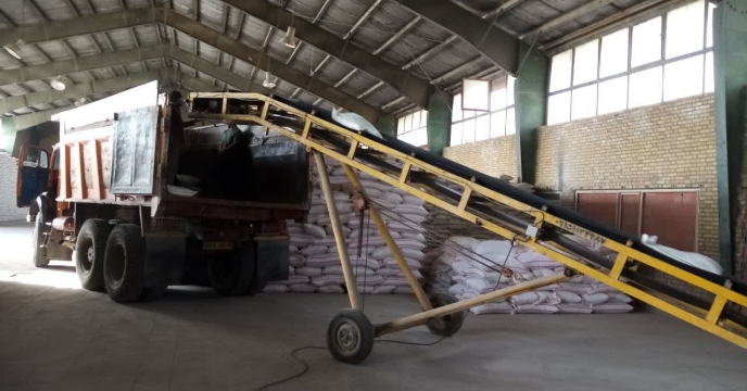 ارسال10تن کود شیمیایی به کارگزاری های شهرستان رازوجرگلان