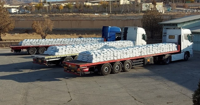 حرکت محموله 250 تنی کود اوره از لردگان به گلستان 
