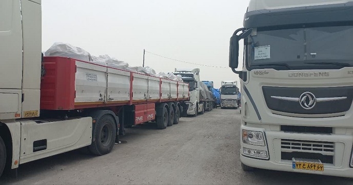 مبادی استان خوزستان در دی ماه سالجاری میزان 725 تن کود کشاورزی اوره به شرکت خدمات حمایتی کشاورزی استان لرستان تامین و ارسال کرد