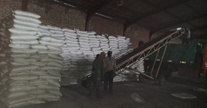 توزیع 2,490 تن انواع کود کشاورزی یارانه دار در شهرستان هریس در هشت ماه نخست سال 1404