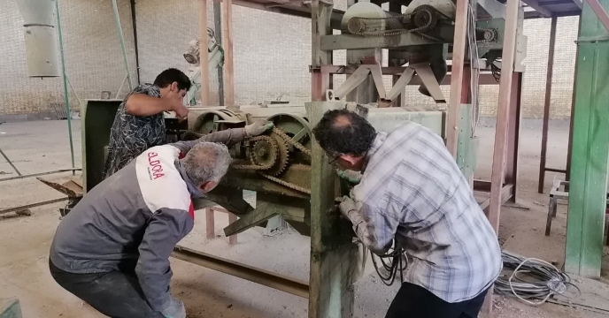 بارگیری ادوات مربوط به سامانه بوجاری و ارسال آن  به شرکت خدمات حمایتی کشاورزی استان خراسان جنوبی 