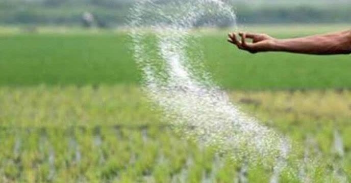 بارگیری و حمل محموله 50 تنی کود اوره یارانه ای از مبدا پتروشیمی مرودشت به مقصد شهرستان بروجن