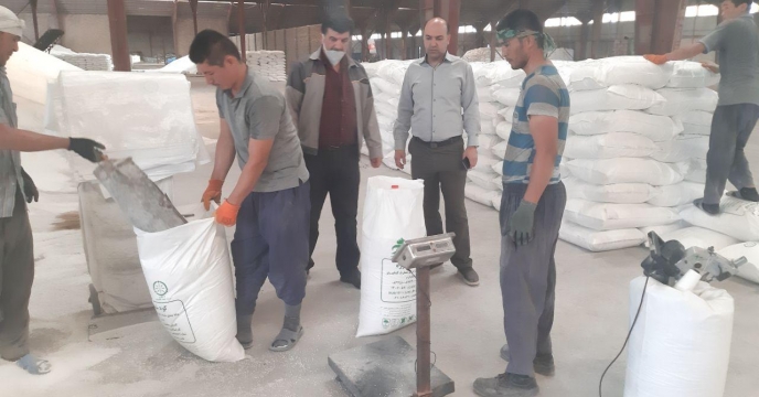 خدمات رسانی  به بهره برداران و کشاورزان در روز های تعطیل چهاردهم و پانزدهم خرداد ماه در  گلستان
