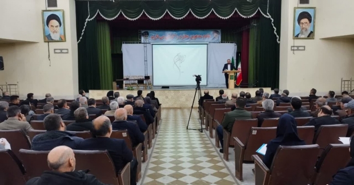 برگزاری همایش علمی طرح تغذیه کاربردی باغات استان آذربایجان غربی 