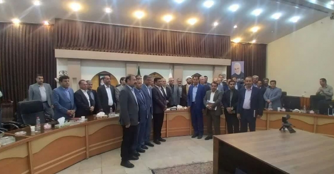 دیدار مدیر شرکت خدمات حمایتی کشاورزی استان کرمان با استاندار به مناسبت هفته جهاد کشاورزی