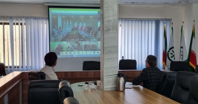 شرکت در وبینار آموزشی سراسری آموزشی شناخت قوانین و مقررات حقوقی شرکتها در آذربایجان غربی