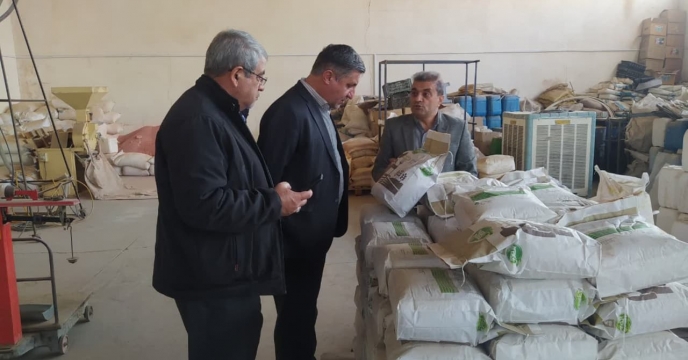 بازدید مدیر شرکت خدمات حمایتی کشاورزی از کارخانه تولید کود شرکت وطن پلاست آذر