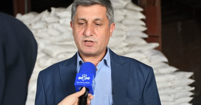 مدیر شرکت خدمات حمایتی کشاورزی استان آذربایجان شرقی از توزیع روزانه 500 تا 600 تن کود یارانه دار در استان خبر داد. 