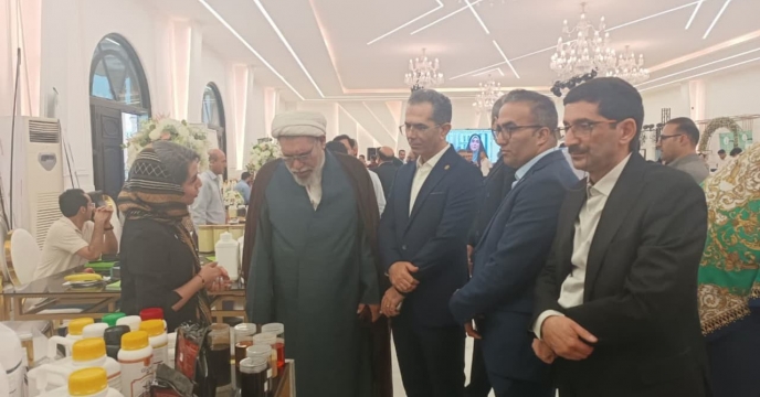بازدید حضرت حجت الاسلام والمسلمین سایری از غرفه شرکت های تولید کننده کود  در همایش آموزشی و ترویجی و معرفی  سبد محصولات کودی شرکت خدمات حمایتی کشاورزی استان گلستان