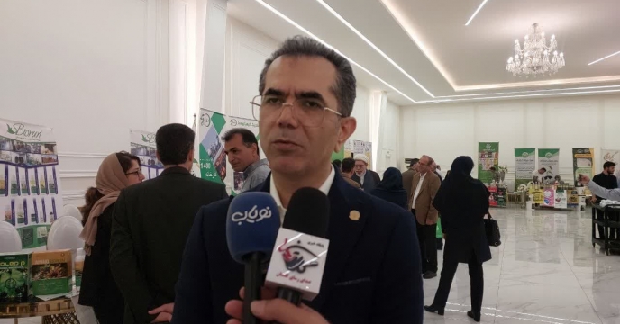 باید در کنار کود شیمیایی به دنبال استفاده از کود های سبز، آلی و بیولوژیک و دیگر کود ها باشیم